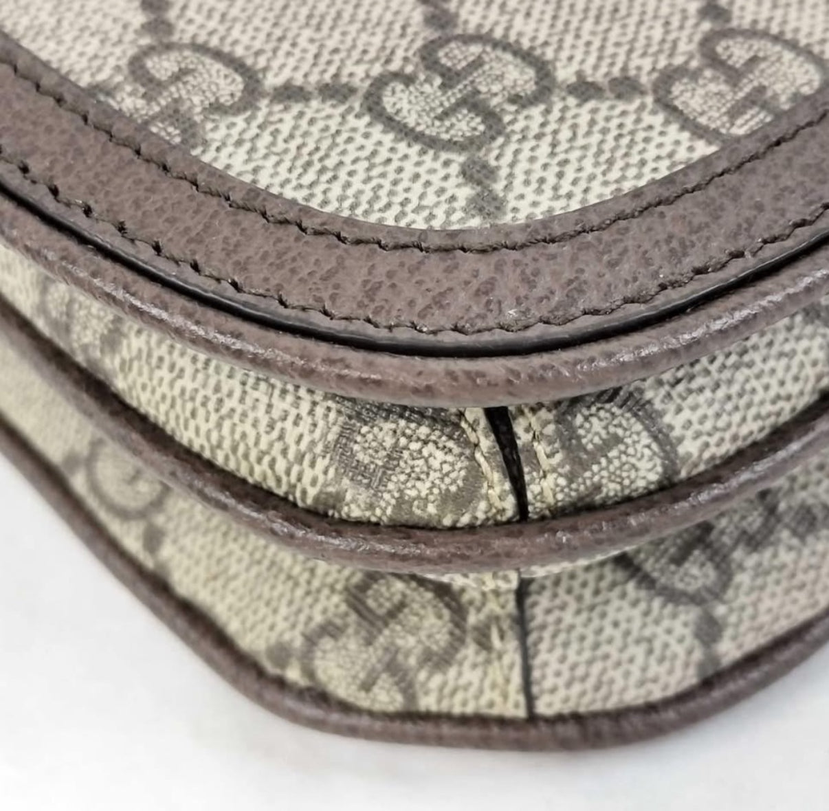 Gucci – Blondie GG Supreme Belt Bag – 
c: 2022 Revival
