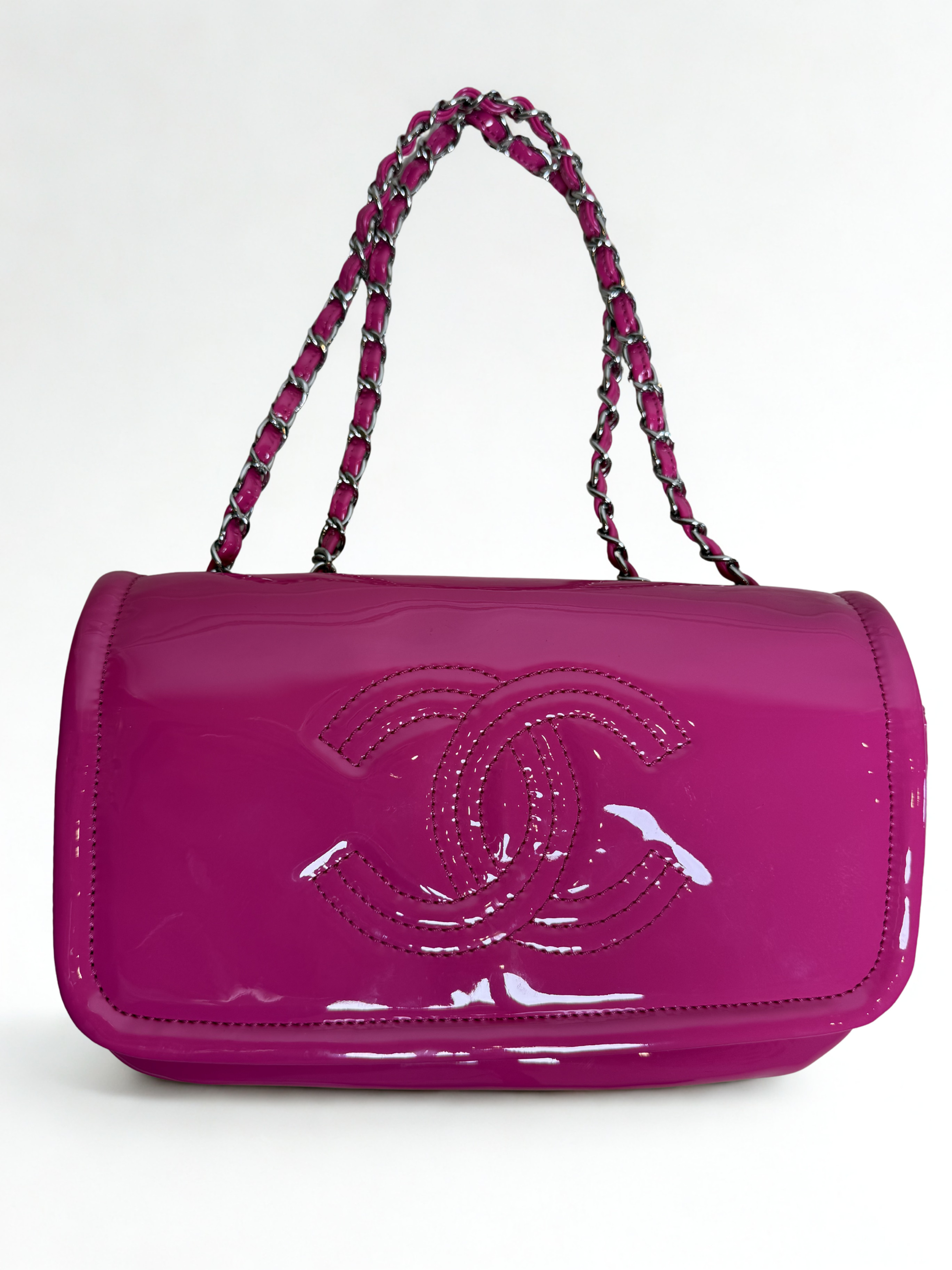 CHANEL Fuchsia Patent Leather CC Chain Flap Shoulder Bag