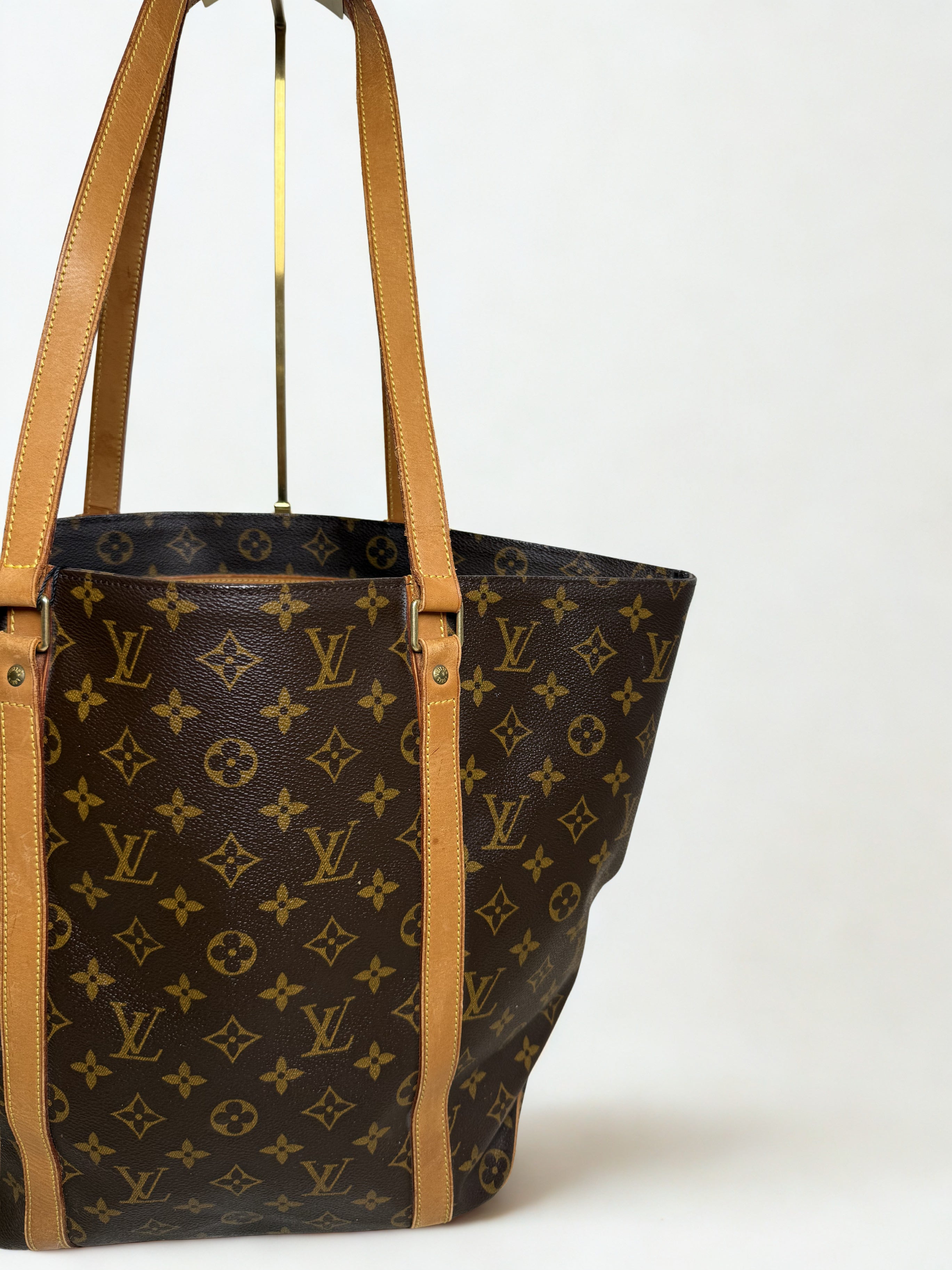 Louis Vuitton
Sac Shopping Monogram Canvas