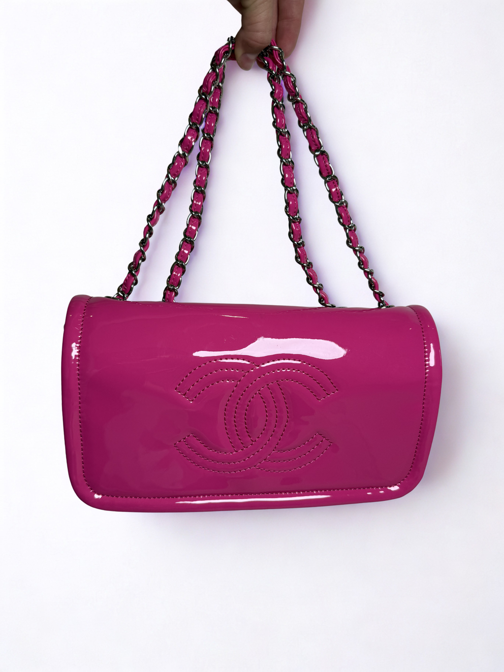 CHANEL Fuchsia Patent Leather CC Chain Flap Shoulder Bag