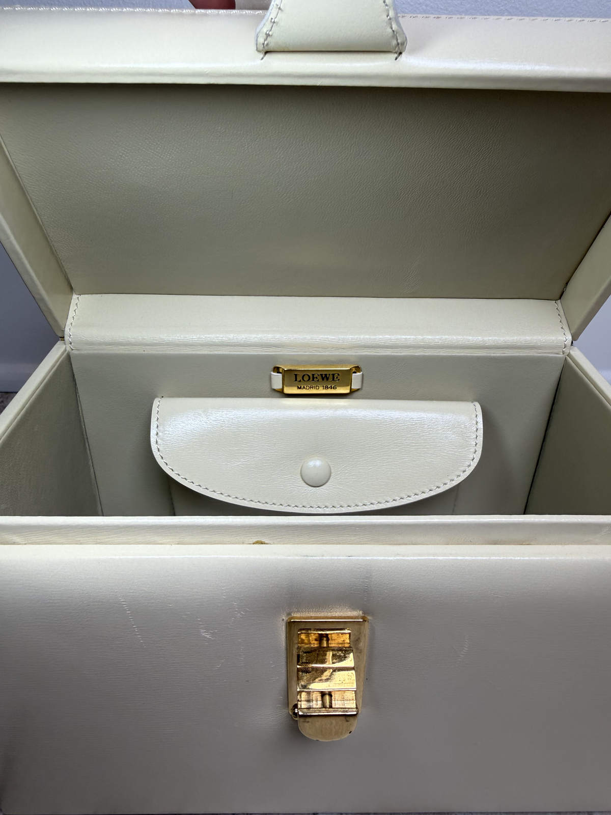 Loewe – Vintage Box Top Handle Bag –
