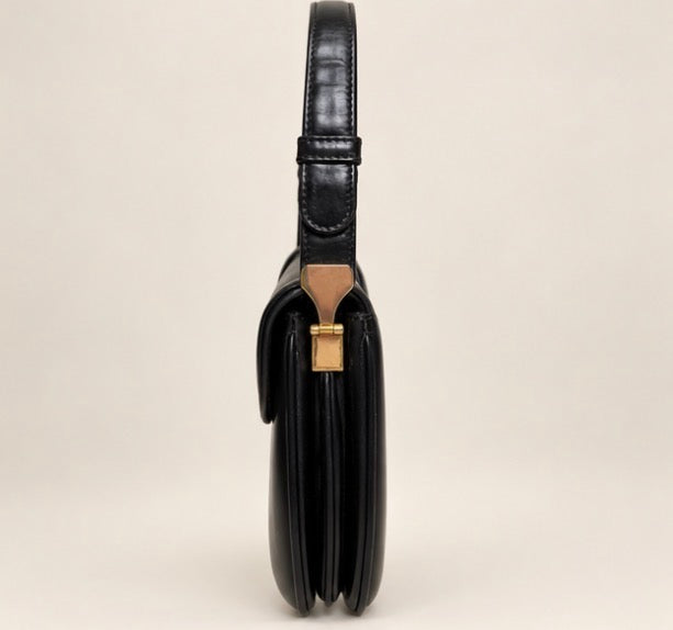 GUCCI – Minimalist Leather Shoulder Bag – Smooth Calfskin