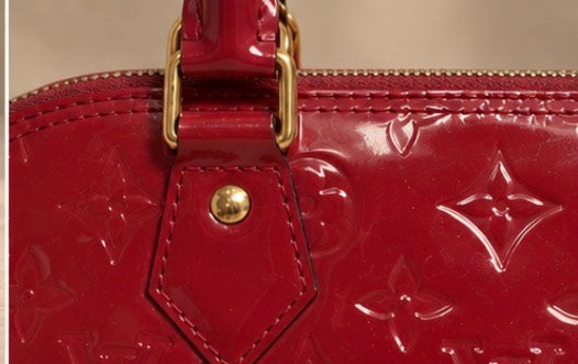 LOUIS VUITTON MONOGRAM VERNIS ALMA GM — POMME D’AMOUR