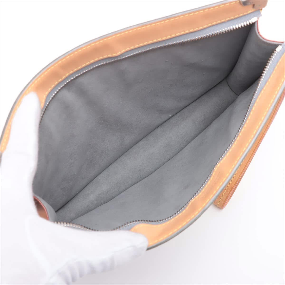 Louis Vuitton
Petite Malle Mirror Monogram
c. 2019s collection